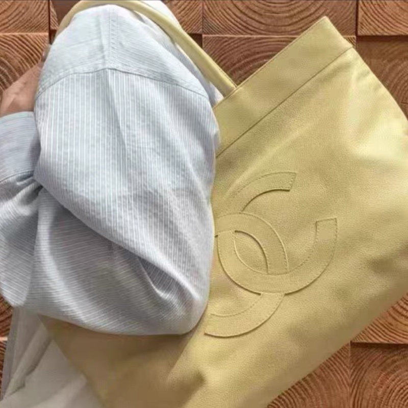 【Chanel檢漏✨ 全網最低價！】Chanel荔枝皮 鵝黃色Tote 經典實用-0
