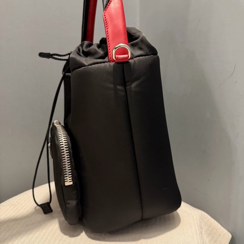 Prada 尼龍 水桶包 手提包 斜背包-4