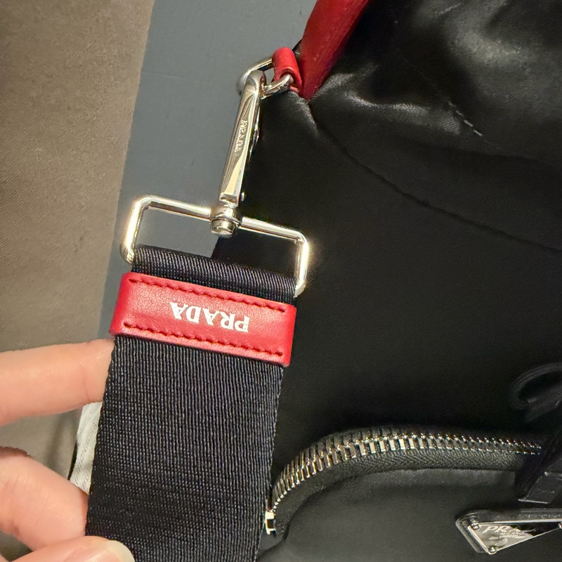 Prada 尼龍 水桶包 手提包 斜背包-17