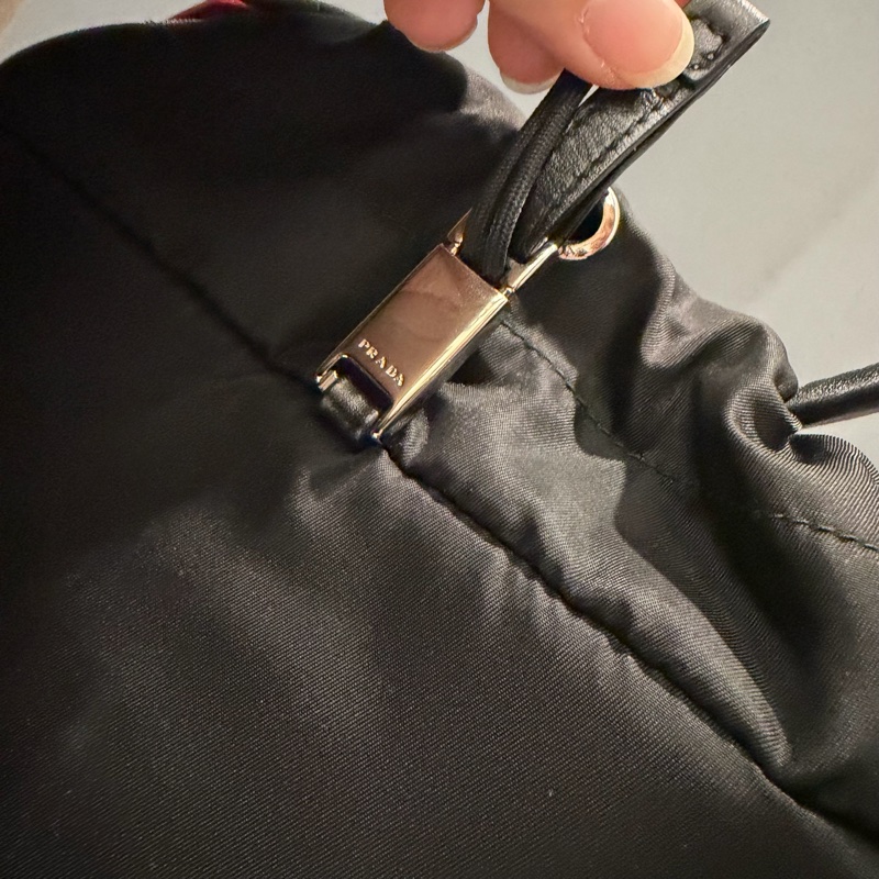 Prada 尼龍 水桶包 手提包 斜背包-31