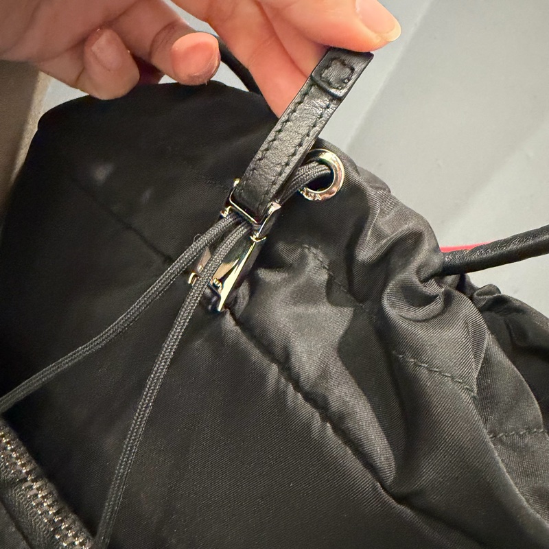 Prada 尼龍 水桶包 手提包 斜背包-32