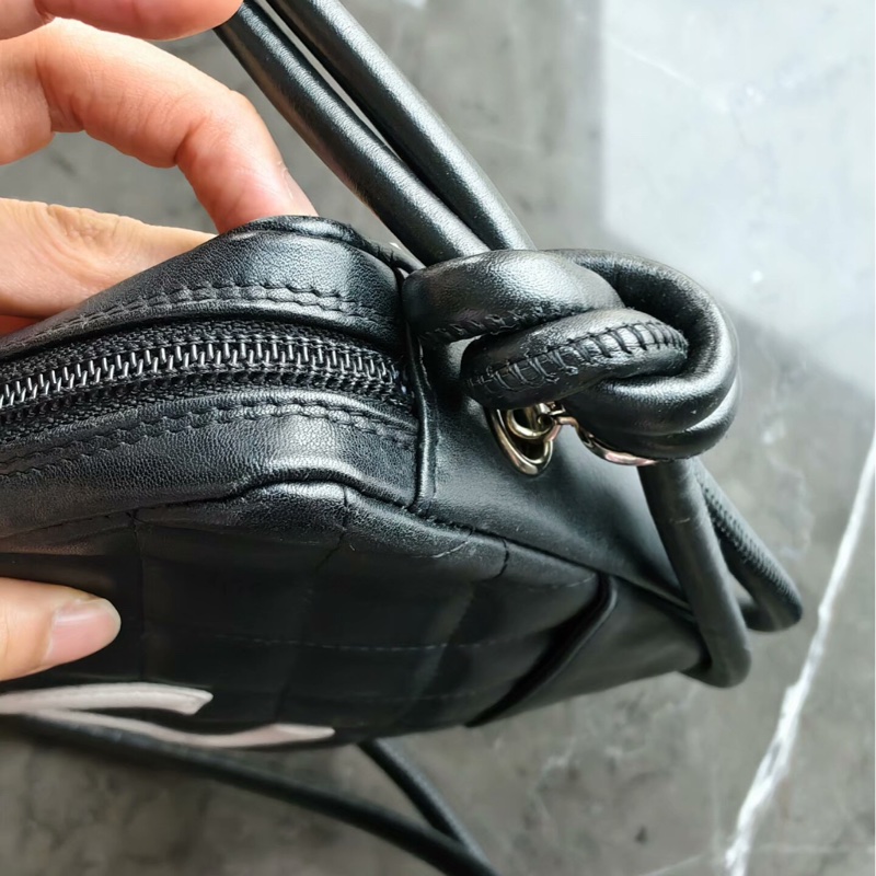 【96%新 ✨ 全網最低價！】Chanel 康鵬相機包 黑白經典-6