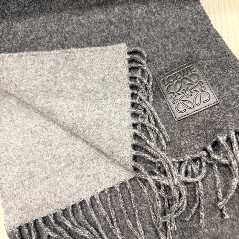 Loewe 皮標 雙色雙面 羊絨圍巾 深灰/淺灰-1