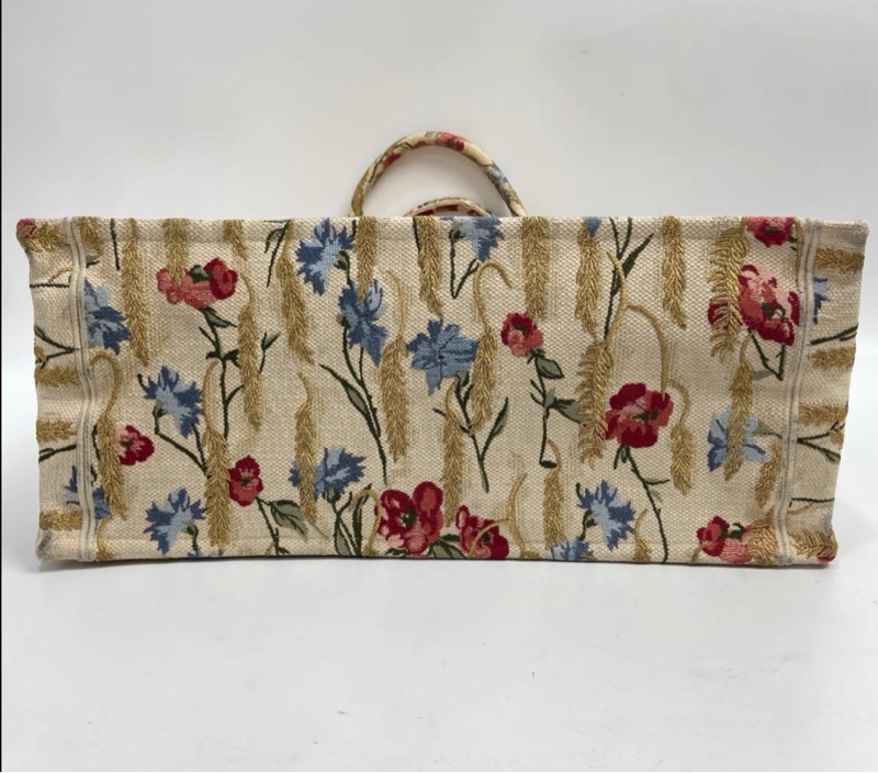 【95%新 ✨ 全網最低價！】Dior 迪奧 春節限定款扶桑花刺繡中號托特-5