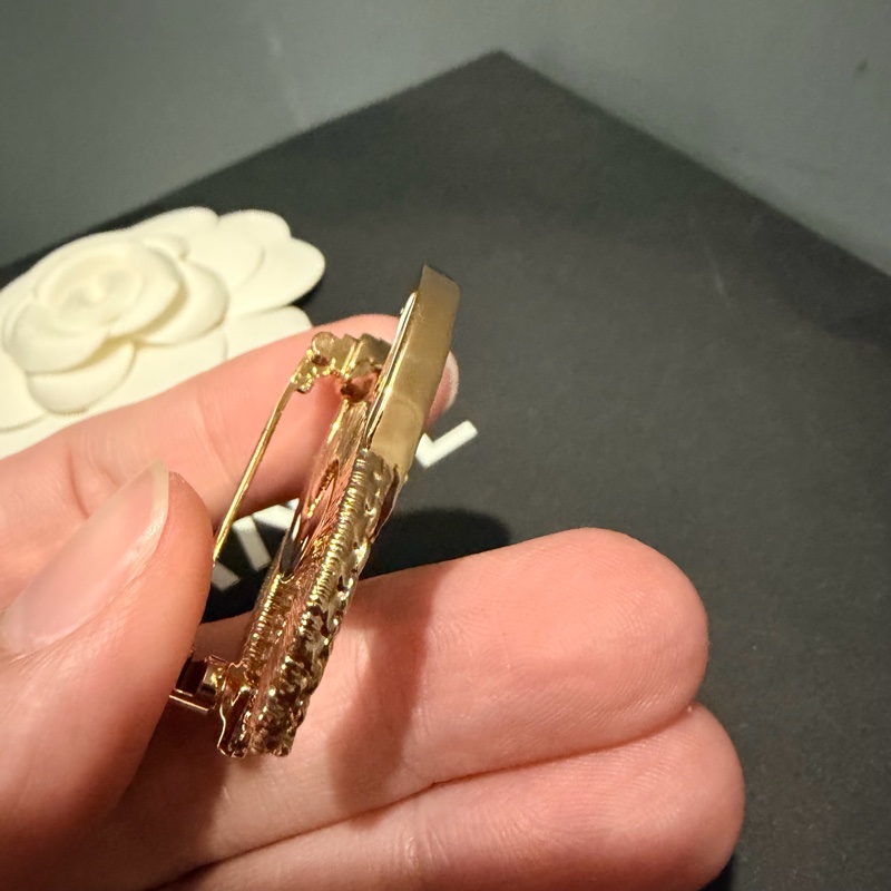 Chanel 香奈兒 24P 琺瑯拼浮雕胸針 金-6