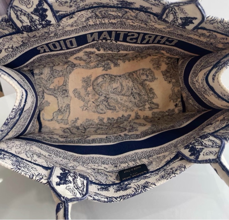 【97%新 ✨ 全網最低價！】Dior Book Tote動物園托特 中號 藍白配色-7