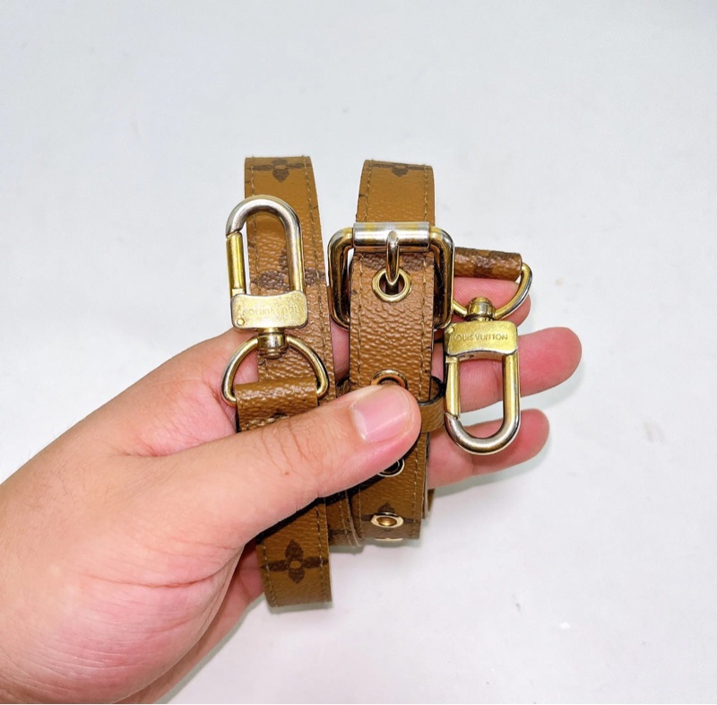 【90%新✨全網最便宜】LV Pochette Metis拼色郵差包-7