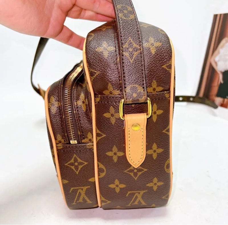 【90%✨全網最低價✨男士適用】LV Archive 老花雙層斜挎包橫版相機｜郵差包-3