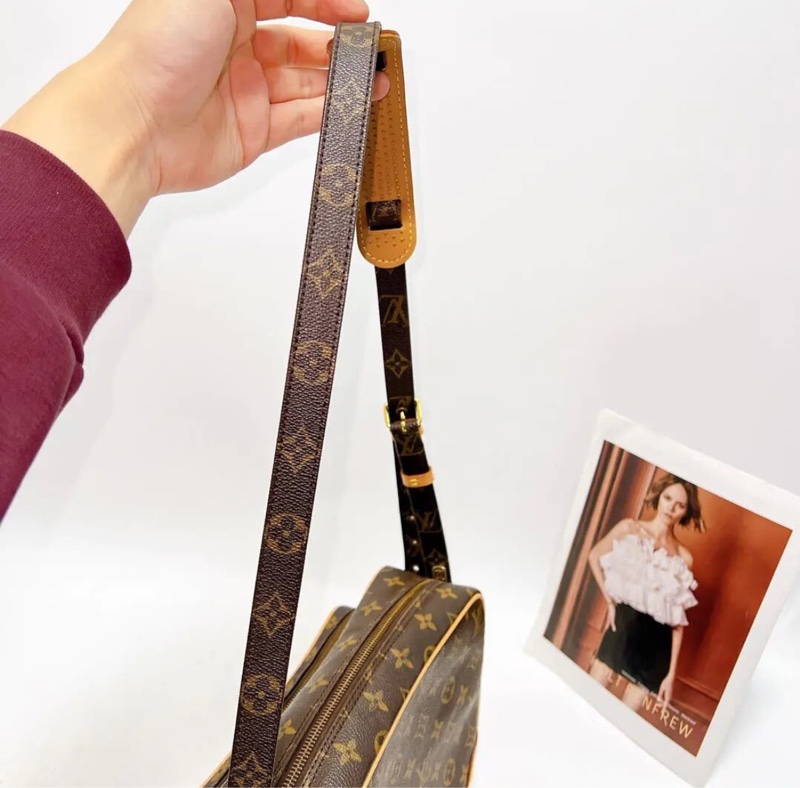 【90%✨全網最低價✨男士適用】LV Archive 老花雙層斜挎包橫版相機｜郵差包-7