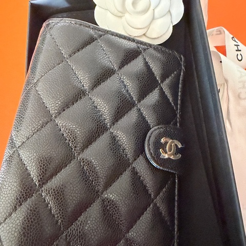 全新 Chanel 護照夾荔枝皮