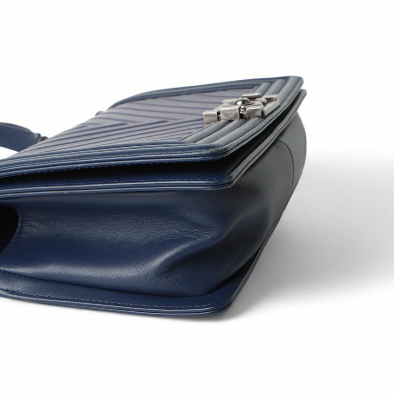 【包稅】CHANEL A67086 小牛皮人字紋 Boy 包 中號 銀色 32324--3