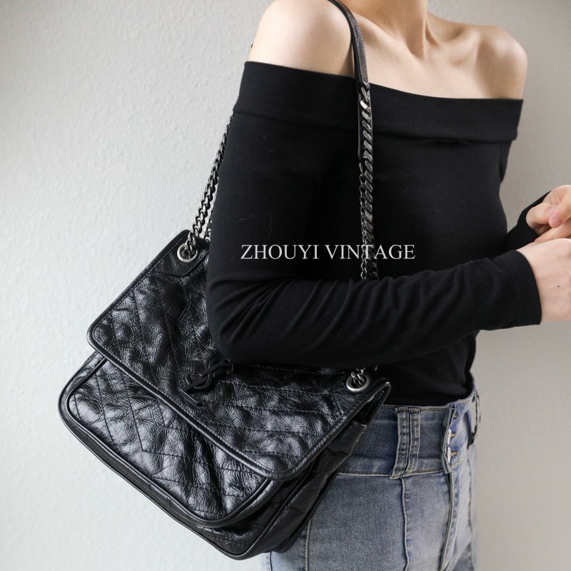 🩶聖羅蘭Niki YSL 黑色黑釦揉製牛皮復古銀鍊NIKI中號6331580-2