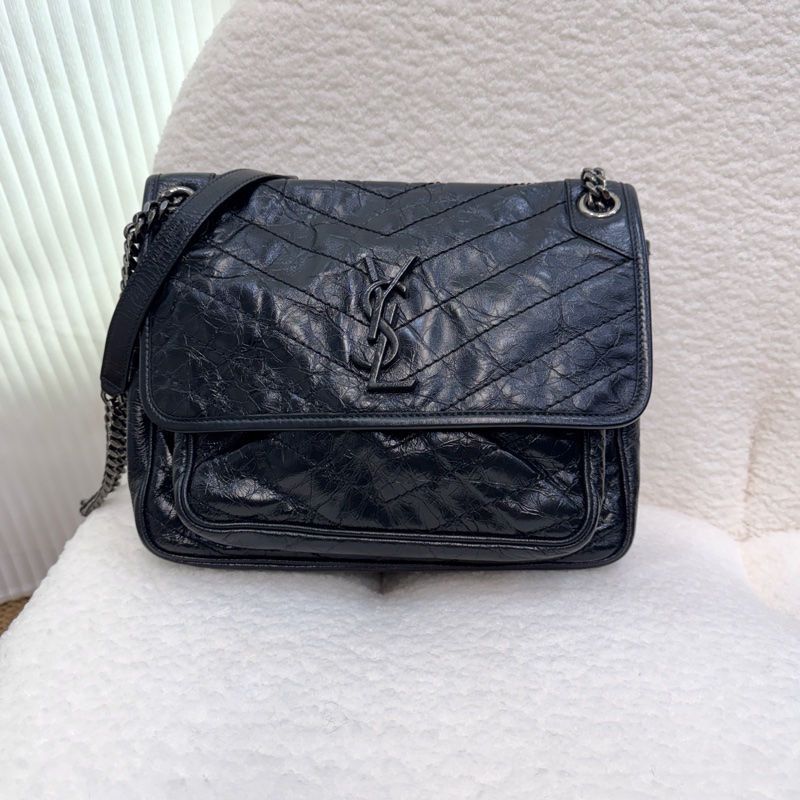 🩶聖羅蘭Niki YSL 黑色黑釦揉製牛皮復古銀鍊NIKI中號6331580-11