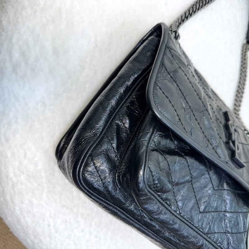 🩶聖羅蘭Niki YSL 黑色黑釦揉製牛皮復古銀鍊NIKI中號6331580-20