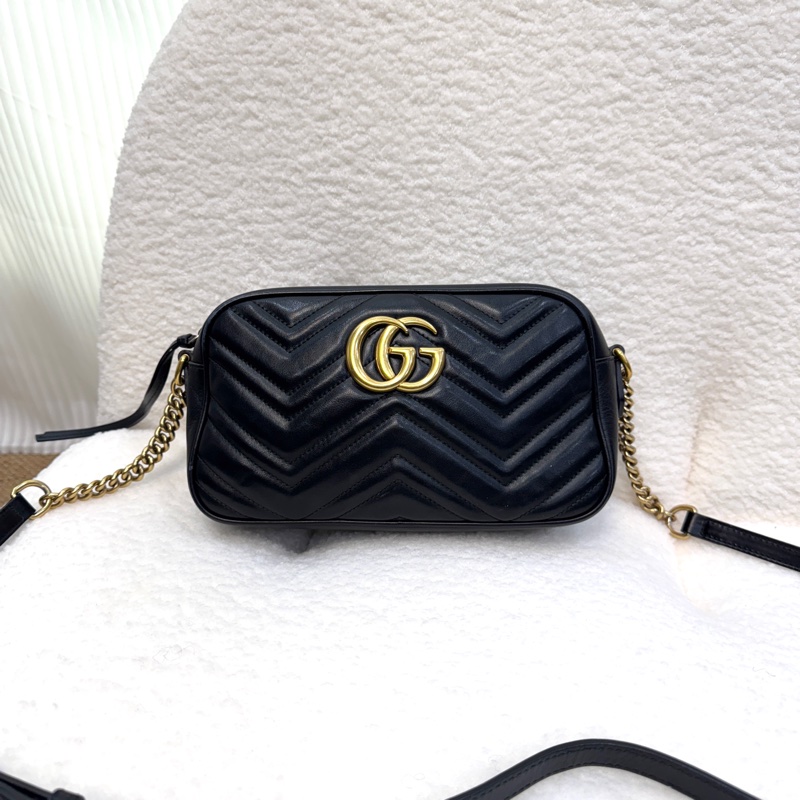 古馳marmot GUCCI黑金牛皮馬夢鏈條相機包24CM 447632-4