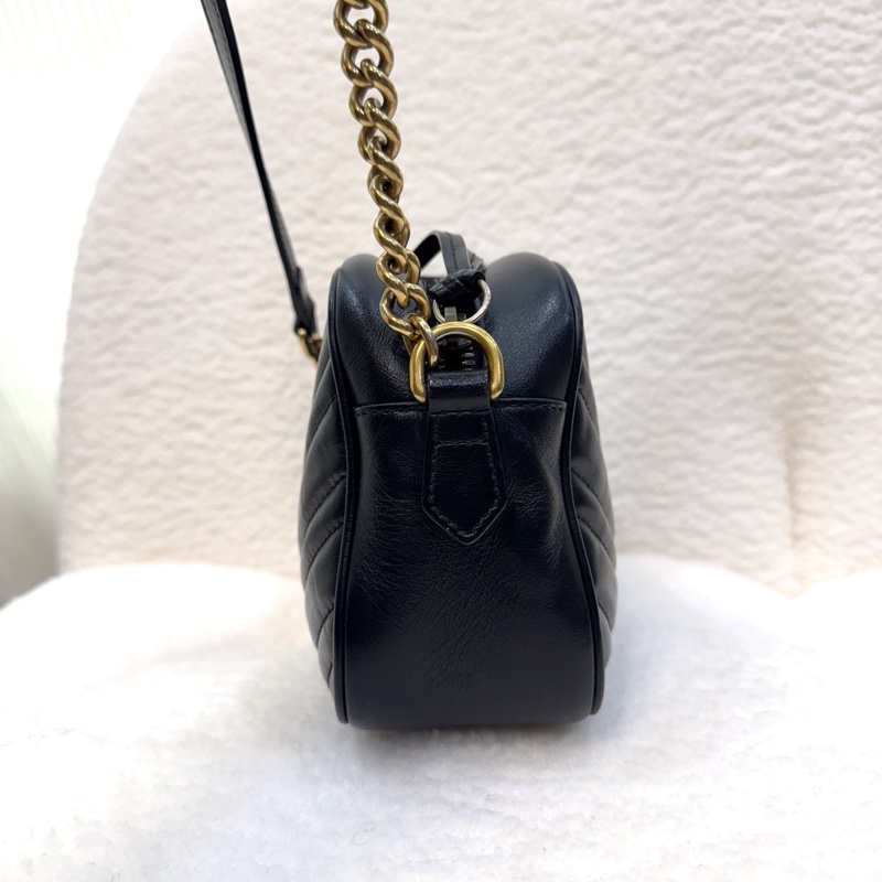 古馳marmot GUCCI黑金牛皮馬夢鏈條相機包24CM 447632-6
