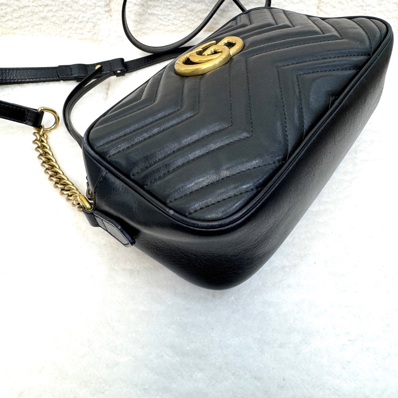 古馳marmot GUCCI黑金牛皮馬夢鏈條相機包24CM 447632-11