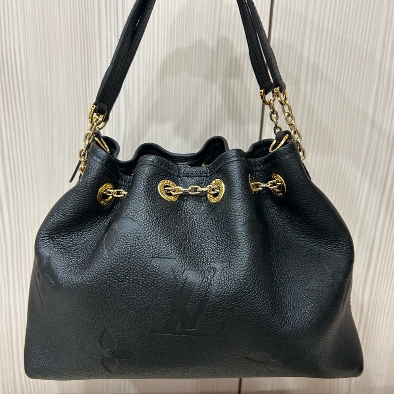 #近新 晶片款 Louis Vuitton Empreinte Monogram Giant LV Bundle黑色手提包 壓紋皮革-1