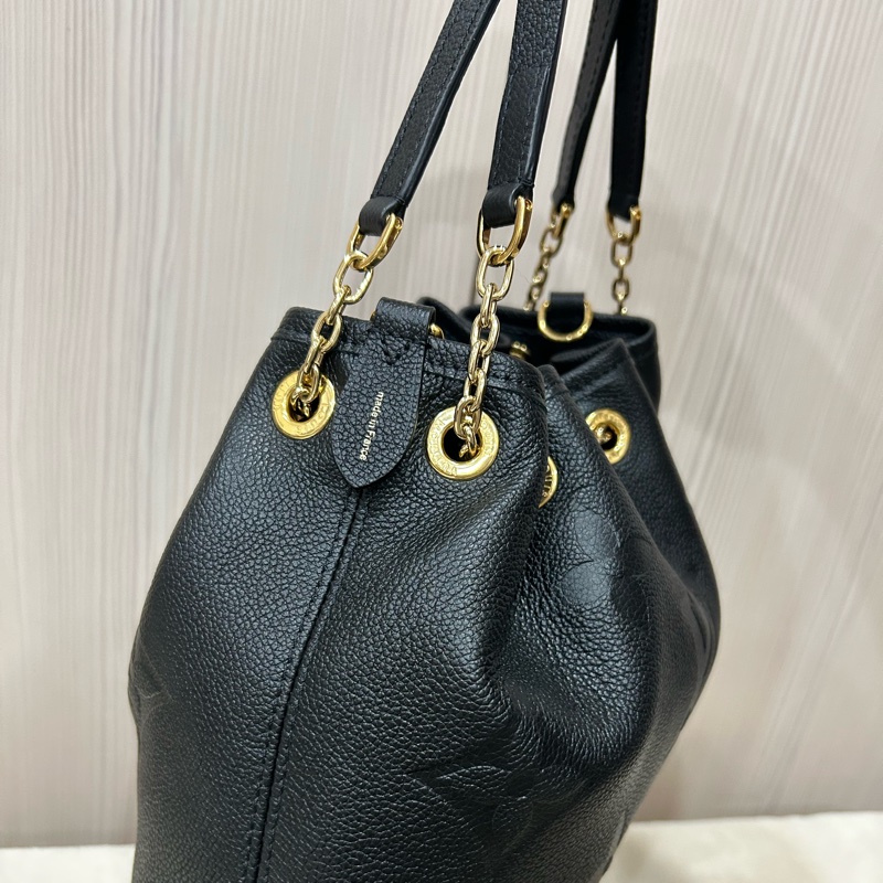 #近新 晶片款 Louis Vuitton Empreinte Monogram Giant LV Bundle黑色手提包 壓紋皮革-2