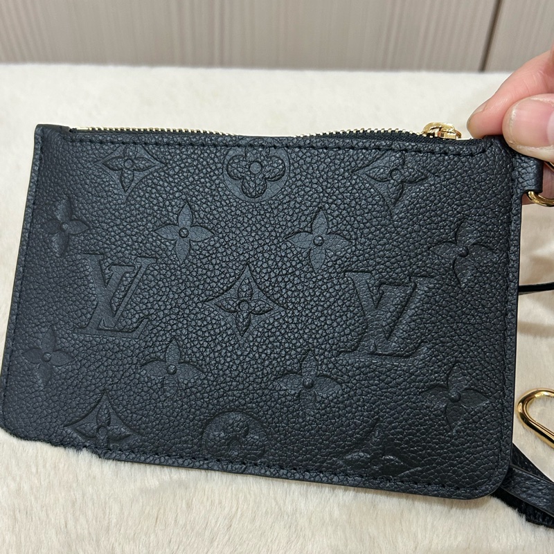 #近新 晶片款 Louis Vuitton Empreinte Monogram Giant LV Bundle黑色手提包 壓紋皮革-7