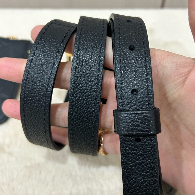 #近新 晶片款 Louis Vuitton Empreinte Monogram Giant LV Bundle黑色手提包 壓紋皮革-8