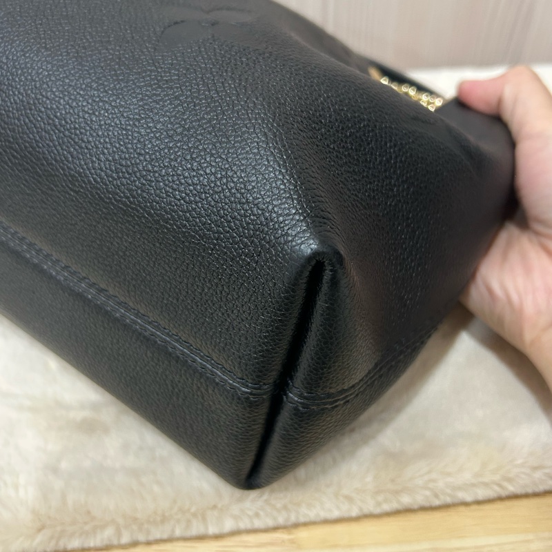#近新 晶片款 Louis Vuitton Empreinte Monogram Giant LV Bundle黑色手提包 壓紋皮革-12