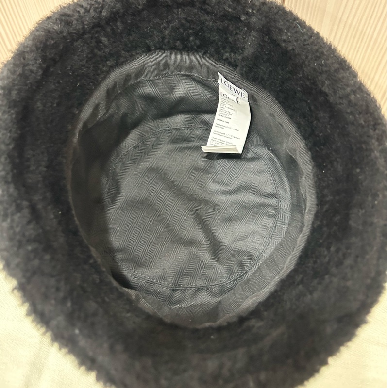 #全新 Loewe 刺繡品牌logo羊毛皮漁夫帽 羊皮皮草漁夫帽 尺碼57、59-12