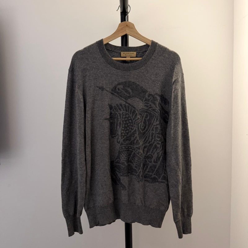 Burberry灰色戰馬喀什米爾長袖上衣/L-8