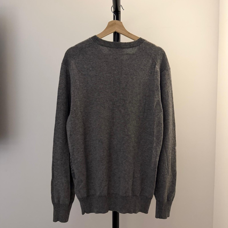 Burberry灰色戰馬喀什米爾長袖上衣/L-9