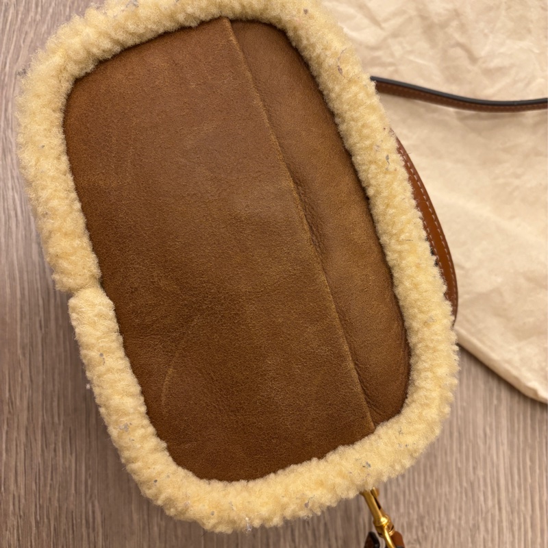 Tory Burch Ella 羊皮毛相機包-9