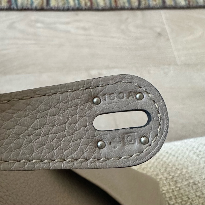 ❤️ 愛🐎人必備款/Hermès Lindy 30大象灰經典包（我30才叫Lindy好嗎😡!沒垂墜感沒三角粽子型的算什麼啦） ❤️-2