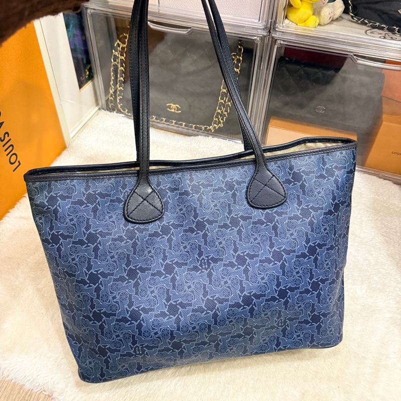 Celine 馬車老花滿版 never full小托特 防刮防潑水材質 可輕鬆上肩 自重蠻輕 平板 A4可放入-0