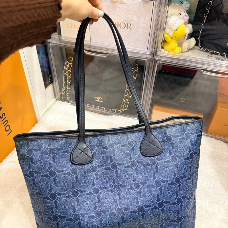 Celine 馬車老花滿版 never full小托特 防刮防潑水材質 可輕鬆上肩 自重蠻輕 平板 A4可放入-17