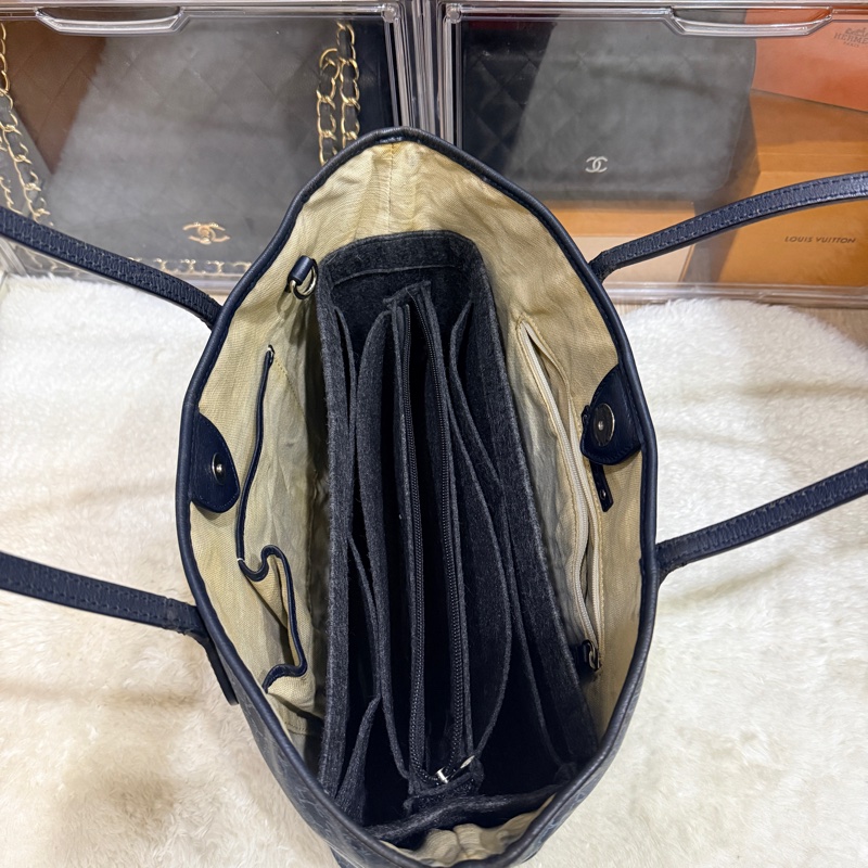 Celine 馬車老花滿版 never full小托特 防刮防潑水材質 可輕鬆上肩 自重蠻輕 平板 A4可放入-56