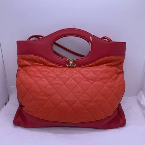 98新chanel香奈兒31bag 大號，38釐米，手提單肩都可以 對折還可以當手包