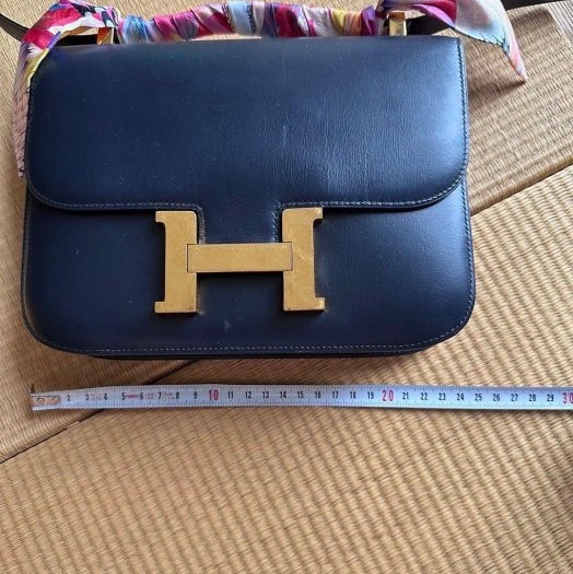 ❤️送Twilly❤️愛🐎人心中Hermes包款裏的太祖母—深藍金扣box 超值Hermès Constance (vintage)❤️-18