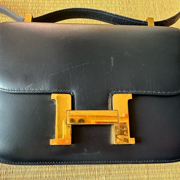 ❤️送Twilly❤️愛🐎人心中Hermes包款裏的太祖母—深藍金扣box 超值Hermès Constance (vintage)❤️-10