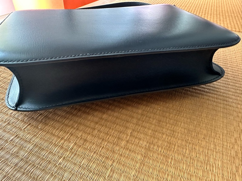 ❤️送Twilly❤️愛🐎人心中Hermes包款裏的太祖母—深藍金扣box 超值Hermès Constance (vintage)❤️-12