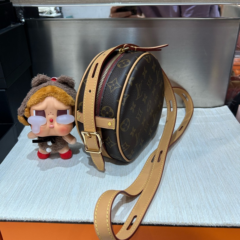 Lv Boite Chapeau Souple PM,M45578-1