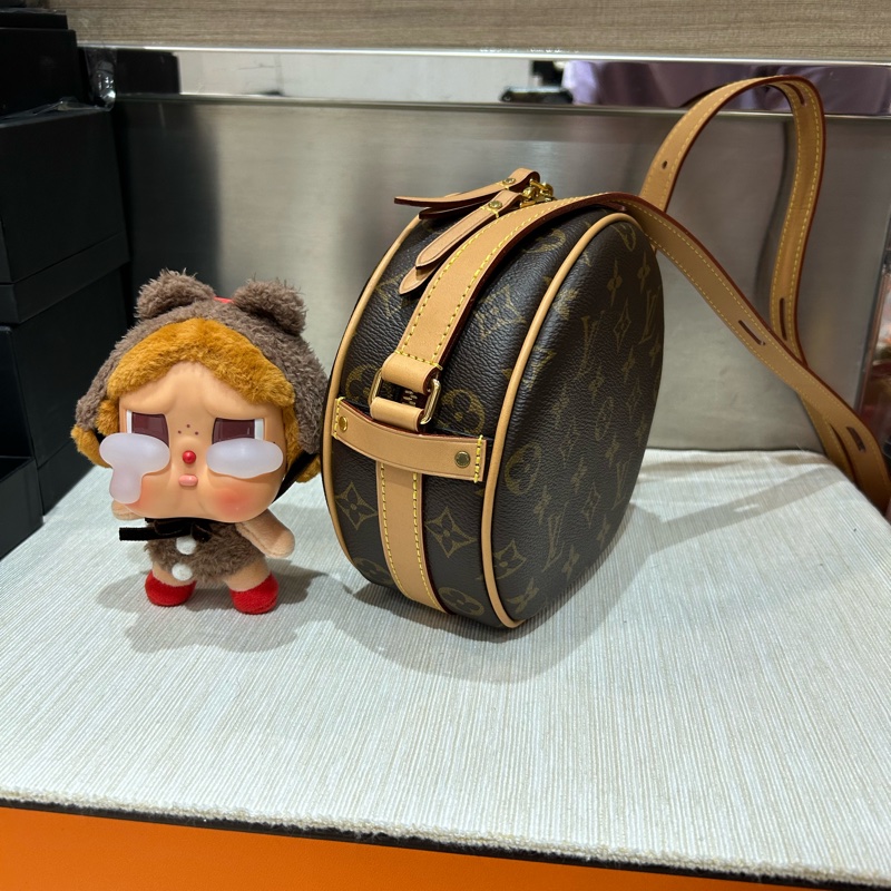 Lv Boite Chapeau Souple PM,M45578-3