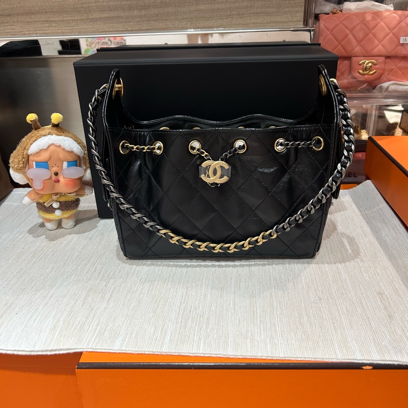 全新 Chanel 25 bag 黑色牛皮金銀鏈-1