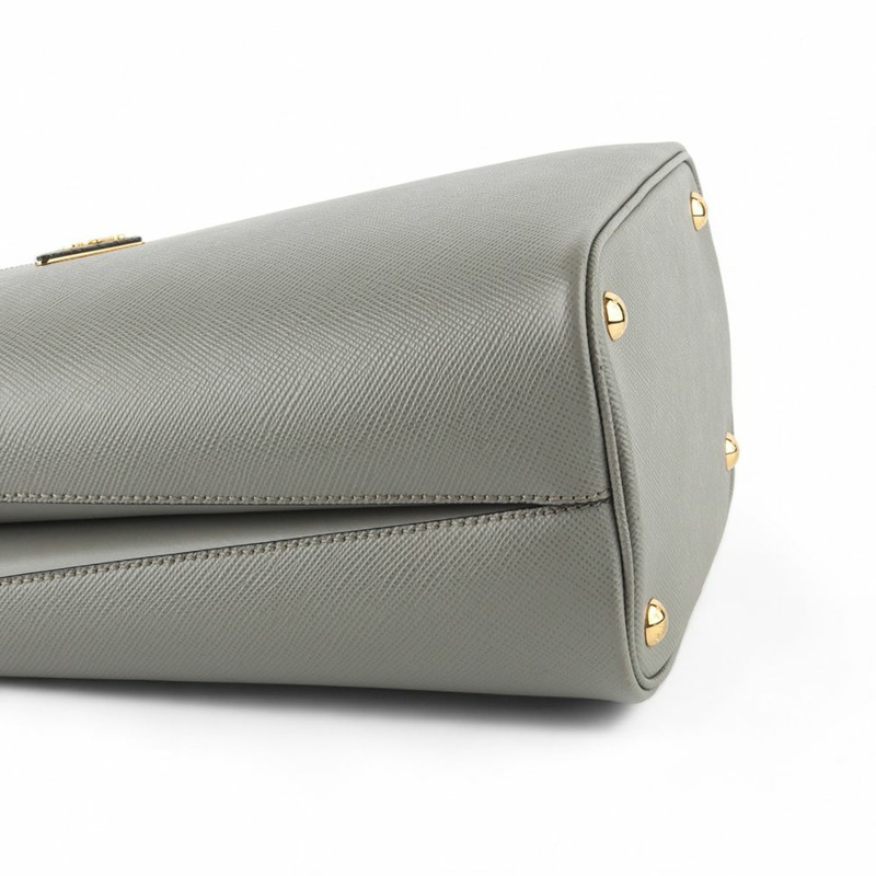 【包稅】PRADA Saffiano Panier 水桶包（中）（百貨公司保證）-4