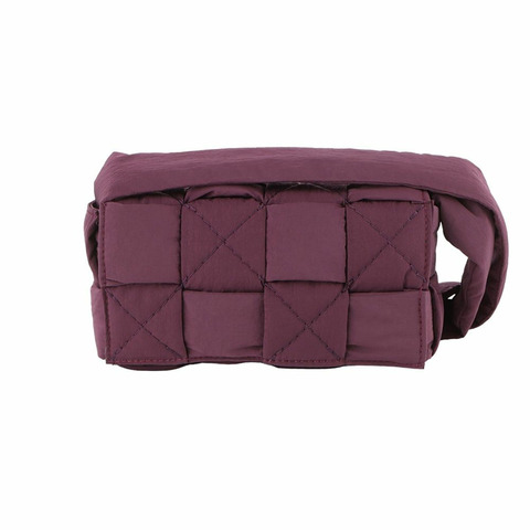 BOTTEGA VENETA 帶襯墊的科技迷你卡帶腰包 679763