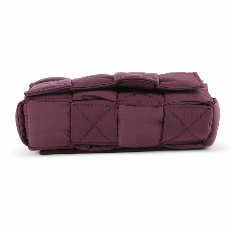 【包稅】BOTTEGA VENETA 帶襯墊的科技迷你卡帶腰包 679763-5