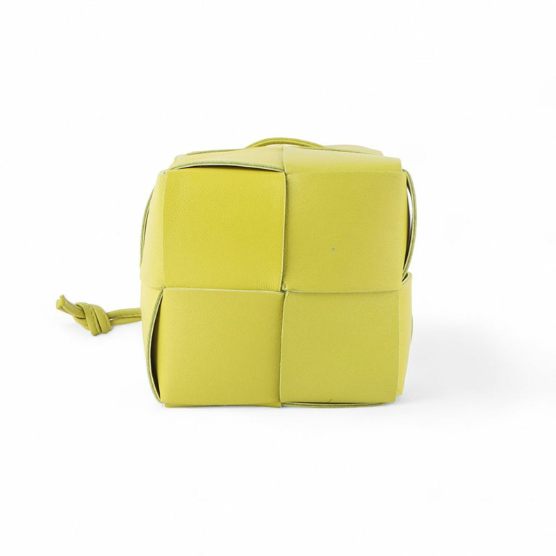 【包稅】BOTTEGA VENETA 迷你卡帶水桶斜背包 /32770-2-5