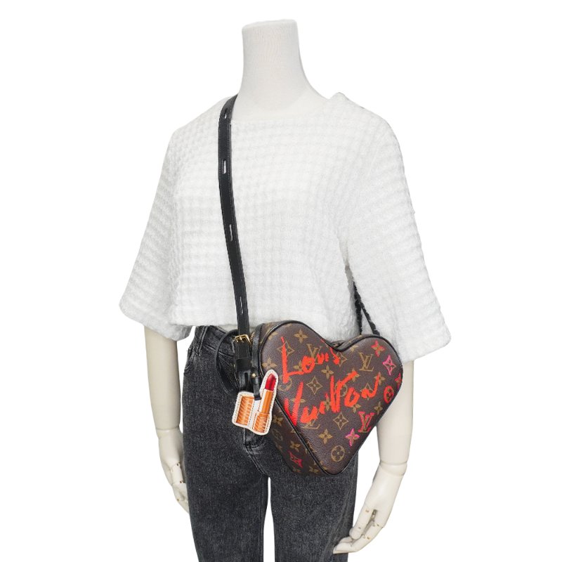 Louis Vuitton Sac Coeur 愛心字樣帆布斜背包(M45890-咖)-5