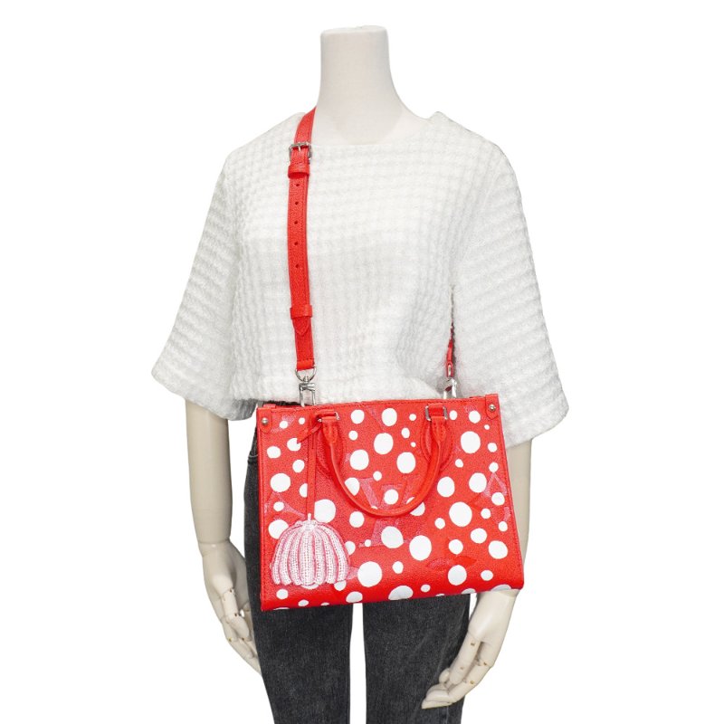 Louis Vuitton xYK 草間彌生 OnTheGo PM 圓點壓花牛皮二用包(M46412-紅)-5