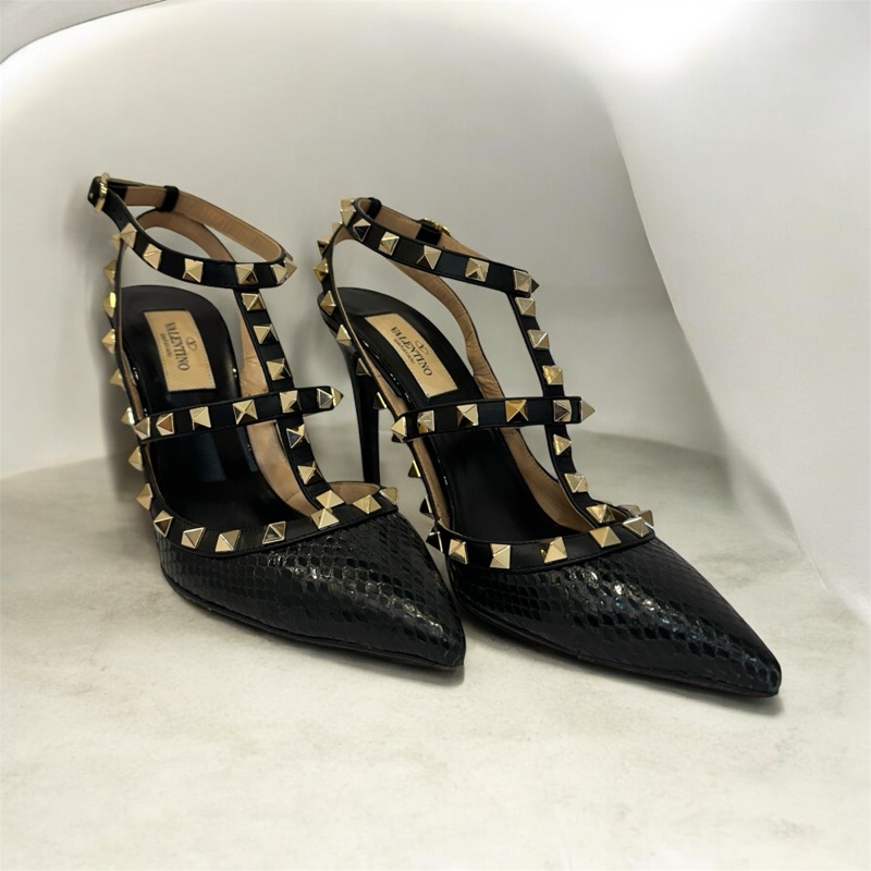Valentino Rockstud  glossy Ayers Black Snakeskin Heels Size 37.5-2