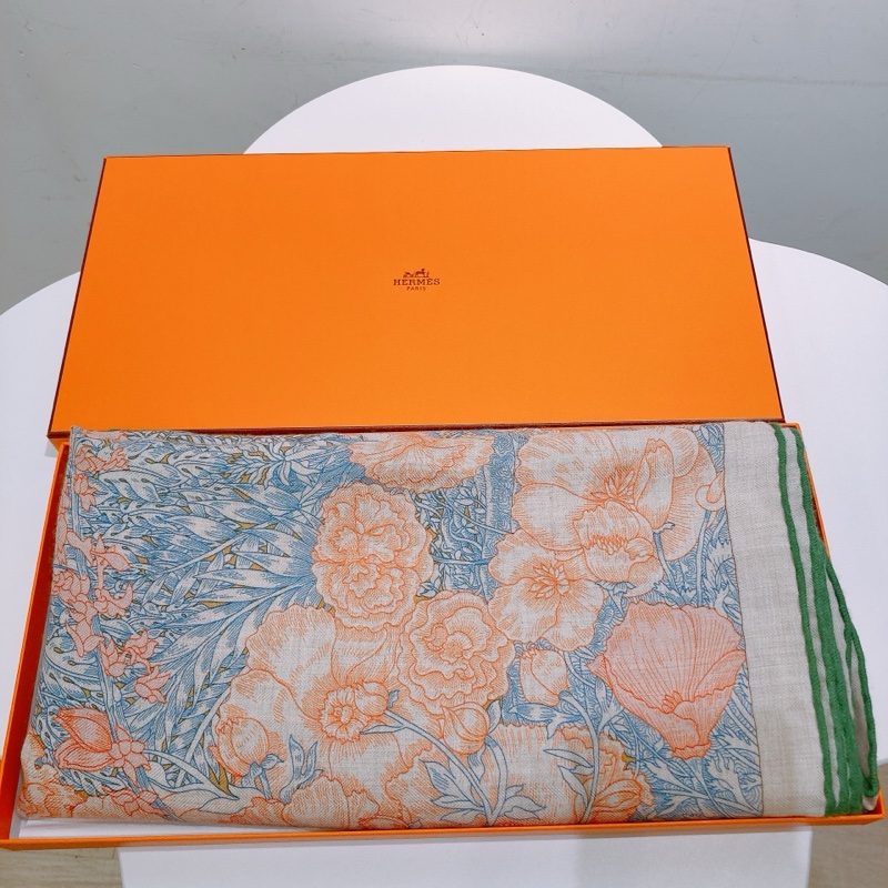 TW4636 HERMES 愛馬仕動物圖案加森林方形披肩SHAWL SCARF RETOUR A LA NATURE FLORAL CASHMERE SILK WOMAN AUTH 140CM-10