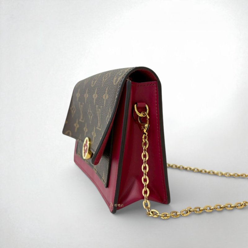 LV包包原花拼紫紅牛皮下蓋小花釦WOC鏈包M69578-1